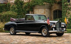 Rolls-Royce Phantom V State Landaulet by Mulliner Park Ward 1967 года